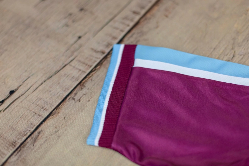 Retro 99/01 West ham United Home Soccer Jersey