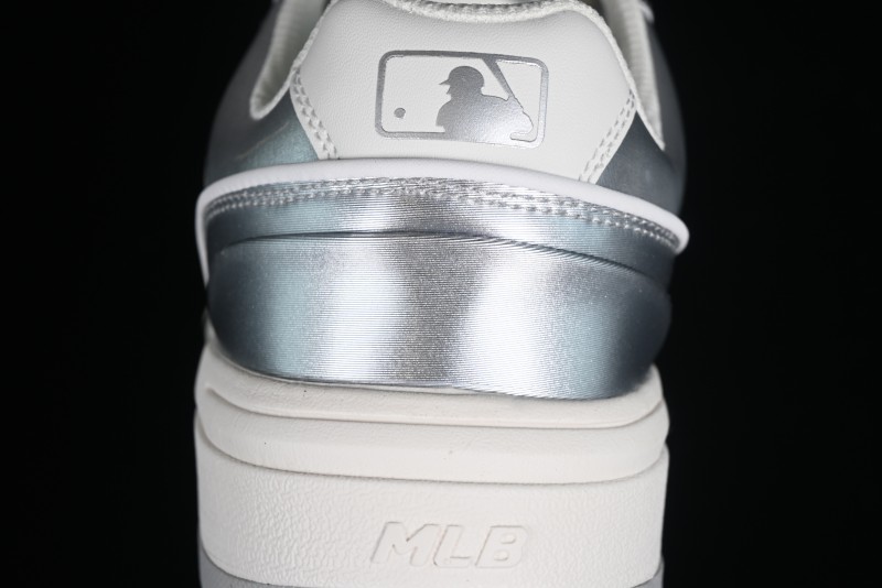 MLB Chunky Liner Metal Senior Series Lightweight Platform Casual Sneakers with 6cm Height Increase - 3ASXCLH3N50GRS