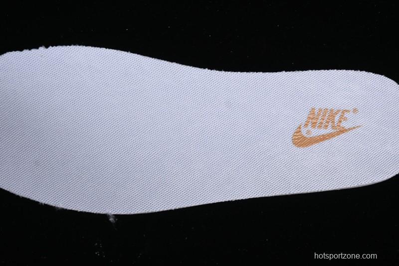 Supreme x Nike Dunk Low SB Skate Shoes with Zoom Air Cushion - XD6188-035