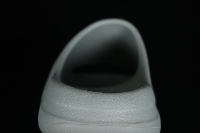 Yeezy Slide Resin Comfortable Slides with Ergonomic Design - ID5480