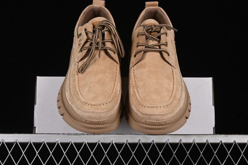 Timberland Low-Top Casual Shoes for Men - Italian Oil-Grained Leather with Anti-Slip Rubber Sole - TB73535SAND