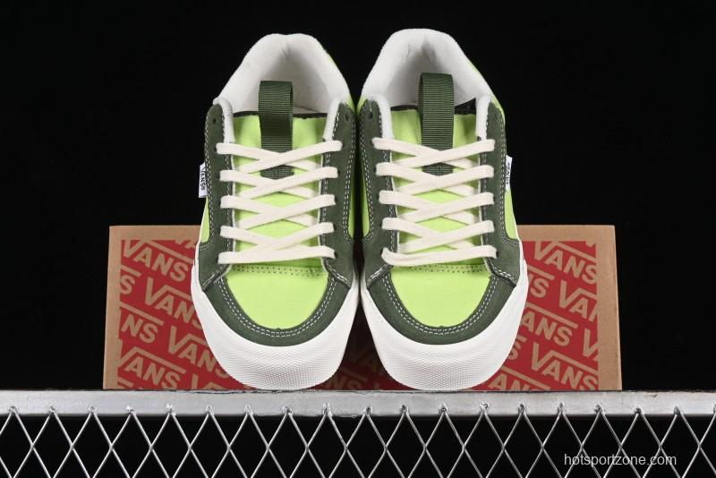 Vans Chukka Push Low-Top Skate Shoes with Slip-Resistant Sole in Apple Green - VN0008ZE08P