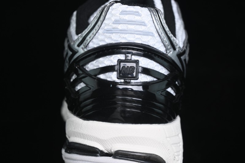 New Balance 1906 Series Retro Dad Style Casual Running Shoes - M1906RER