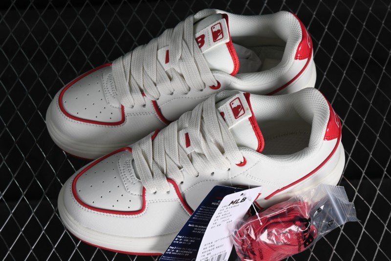 MLB Chunky Liner Basic New York Yankees Thick Sole Casual Sneakers with 6cm Height Increase - 3ASXCA12N43RDS