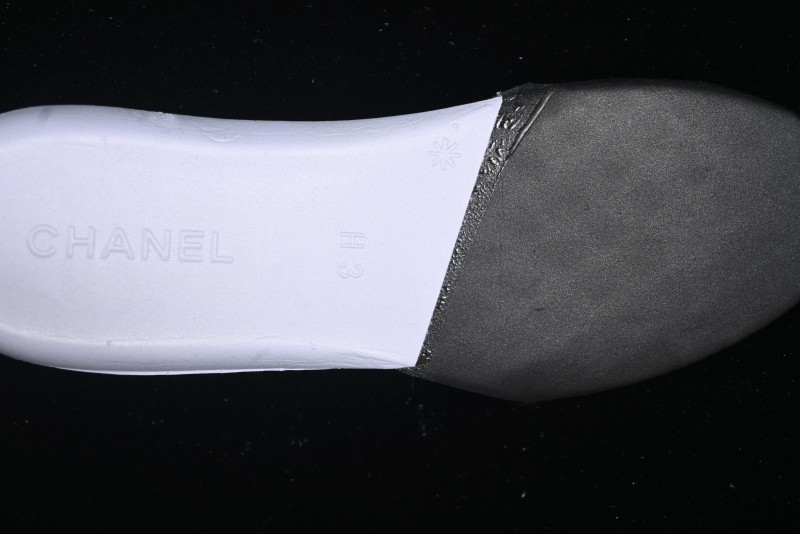 Chanel 25C Tie-Up Flat Casual Lifestyle Shoes - G46372