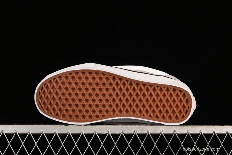 Vans Classics Knu Skool Retro Chunky Tongue Sneakers with Enlarged Toe and Breathable Mesh - VN000CRP0L08