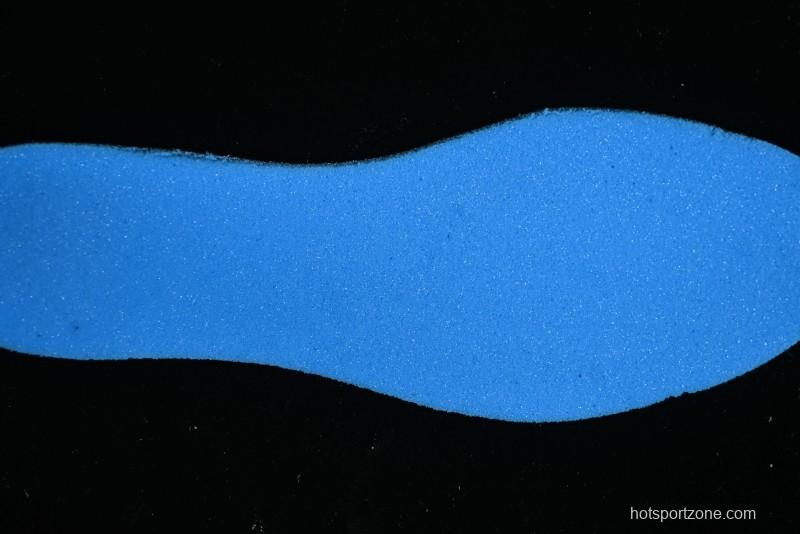 Nike Revolution 7 Wide Low-Top Running Shoes with Breathable Mesh and Durable Cushioning - FB2207-400