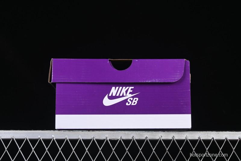 Nike SB Dunk Low Premium Skateboarding Shoes in Black and White - FN5880-001