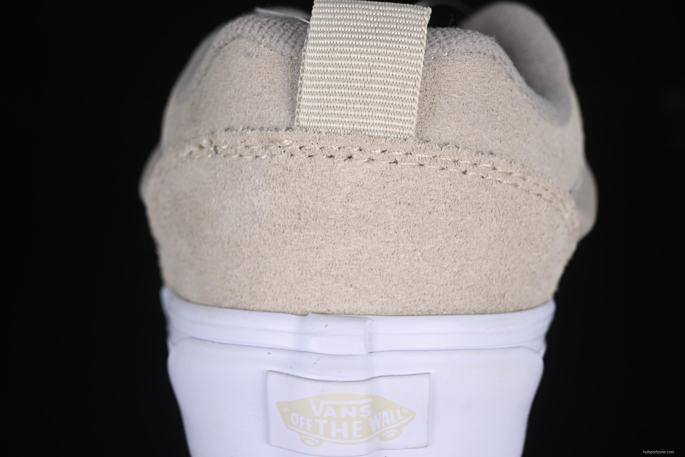 Vans Knu Skool Low-Top Retro Chunky Sneakers - VN000D220VW