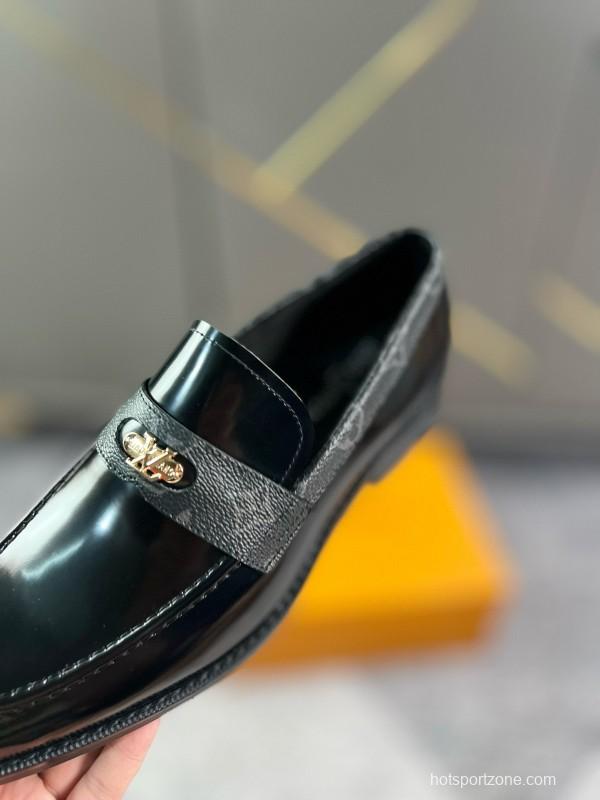 2024 Men Louis Vuitton Black Leather Formal Shoes MJ00290