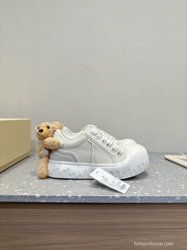 2025 Women 13DE MARZO White Canvas Leather Sneakers 3D Doll KFY00280