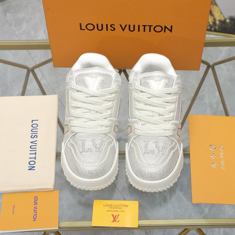2024 Unisex Louis Vuitton White Crystal Trainer Leather Plimsolls High Temperature Pressing MJ00430