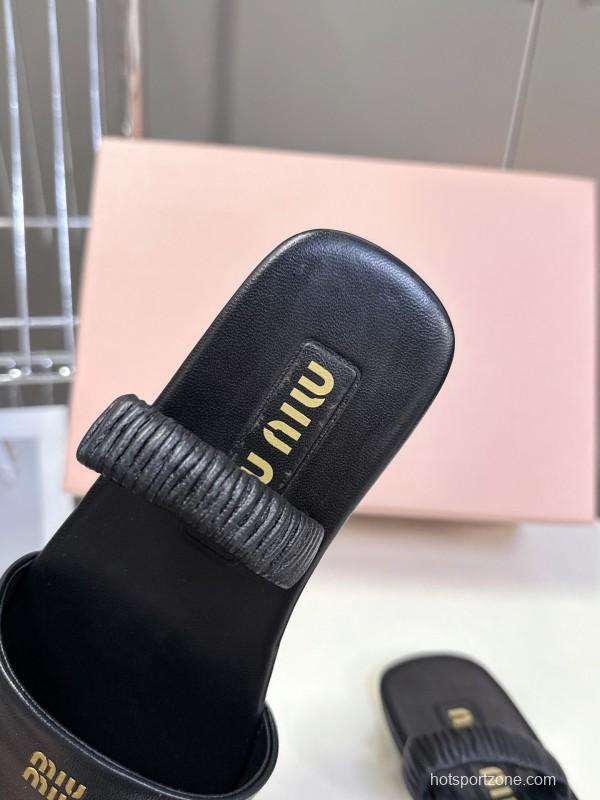 2025 Slippers Miu Miu Black Leather Slippers LY00