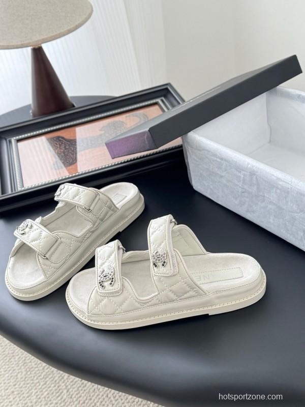 2025 Women Chanel White Leather Sandals LY00310