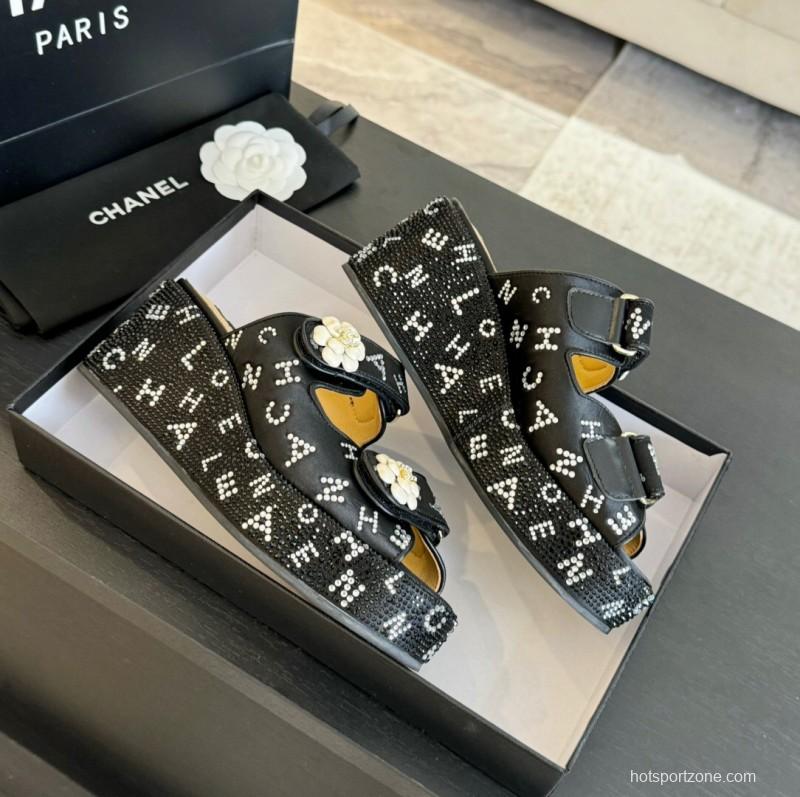 2025 Women Chanel Black PEARL Leather Slippers LY00330