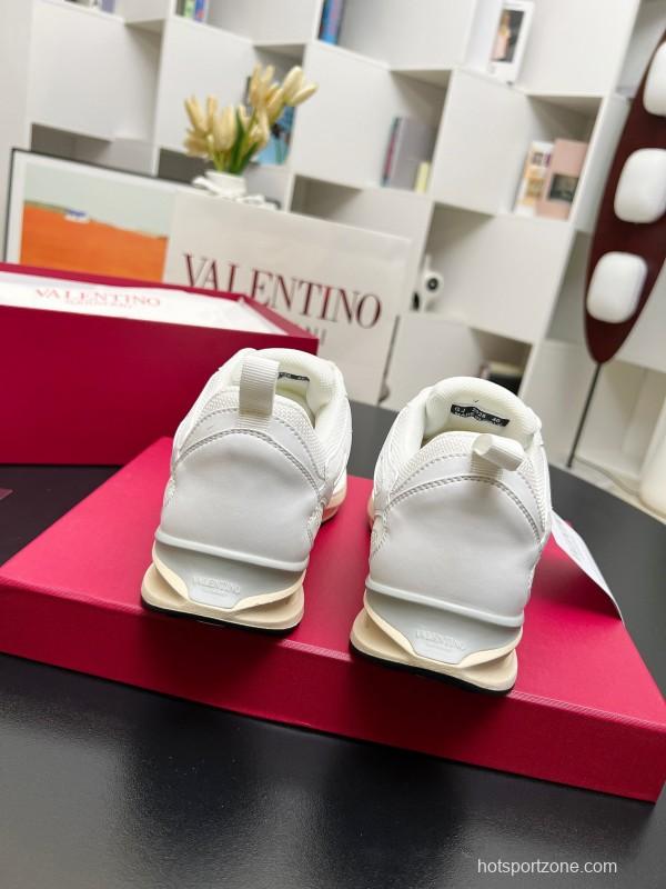 2025 Unisex Valentino White Mesh TPU Sneakers Vlogo Signature LY00410