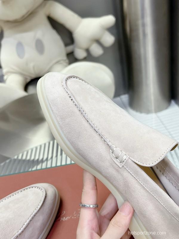2024 Unisex Le Parmentier White Suede Loafers MJ00270