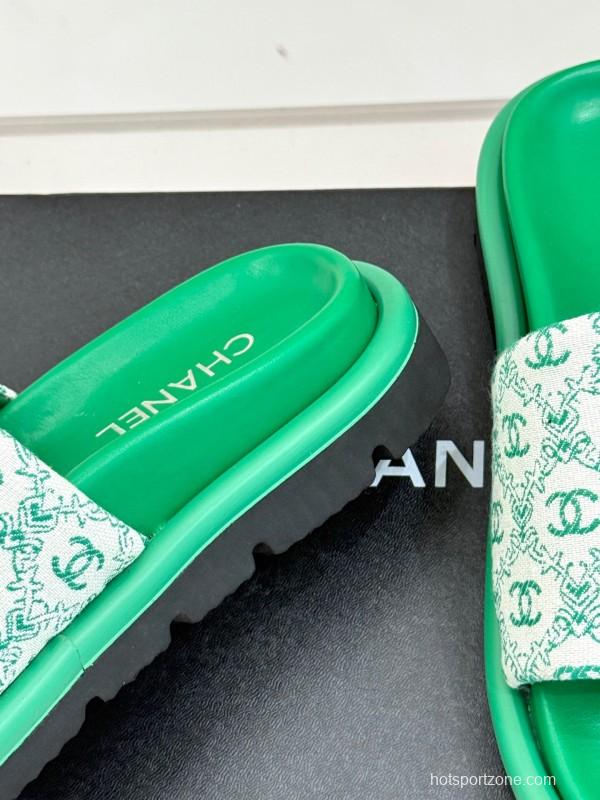 2025 Slippers Chanel Green Nylon Slippers