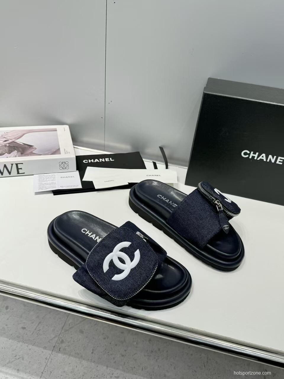 2025 Slippers Chanel Black Fabric Slippers