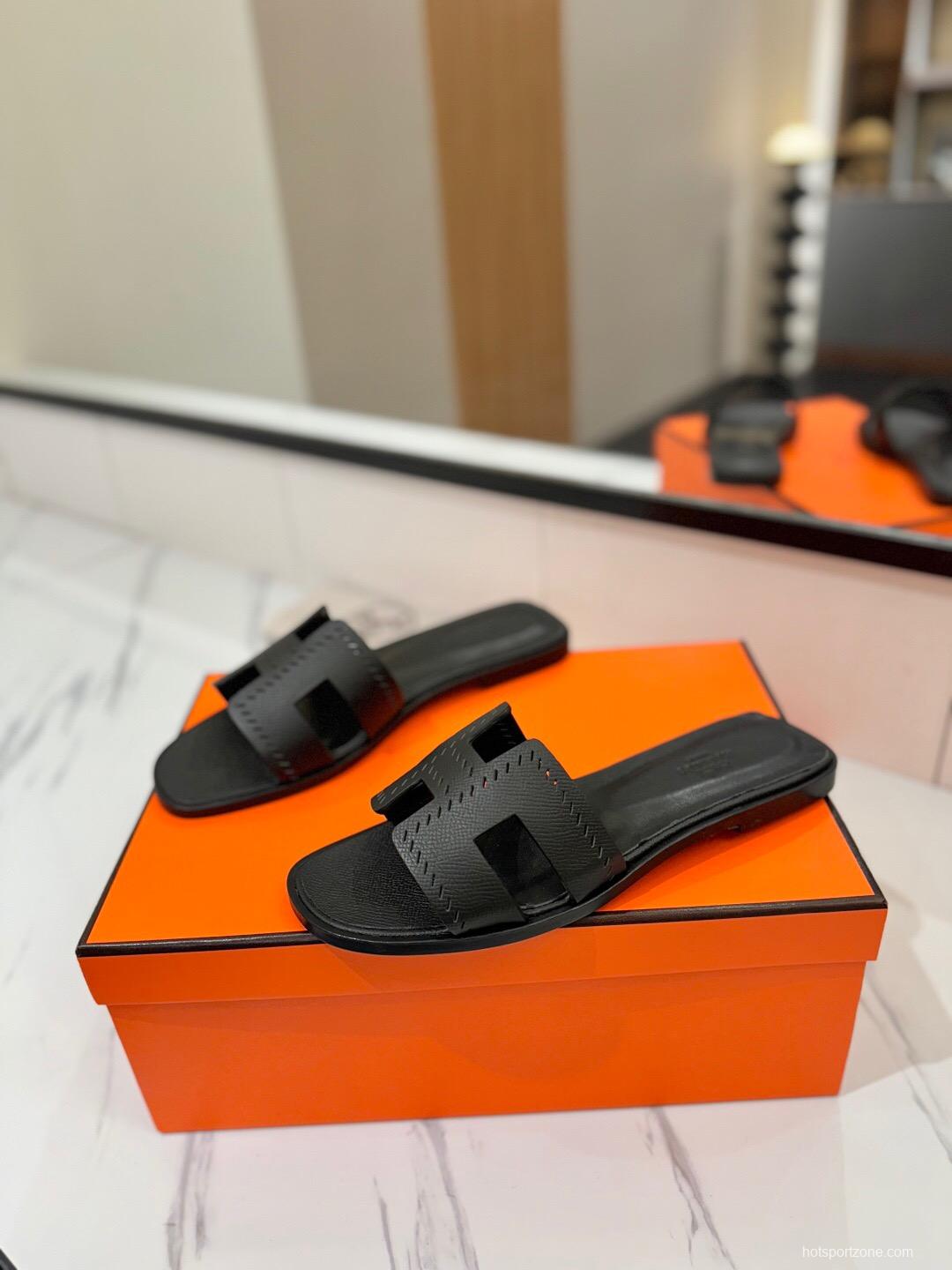 2025 Women Hermès Black Leather Slippers