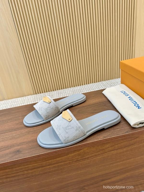 2025 Women Louis Vuitton Light Grey Canvas Slippers LY00200