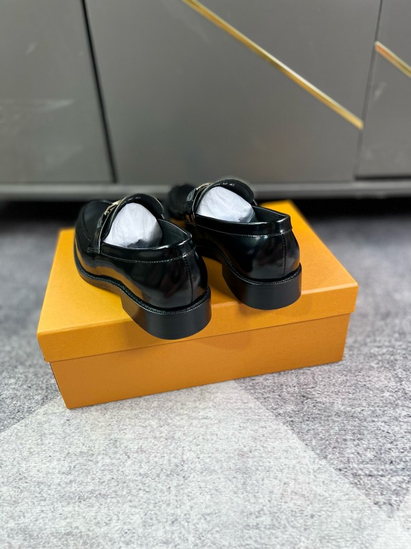 2024 Men Louis Vuitton Black Leather Dress Shoes MJ00290
