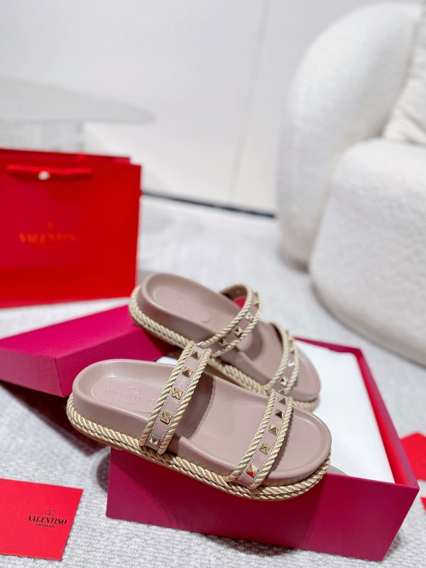 2025 Women Valentino Beige Leather Slippers
