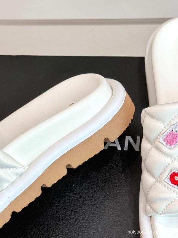 2025 Slippers Chanel White Leather Women Slippers KFY00260