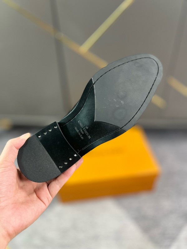 2024 Men Louis Vuitton Black Leather Formal Shoes MJ00290