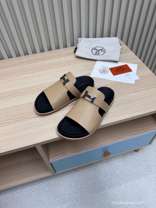 2025 Slippers Hermès Beige Black Leather Slippers