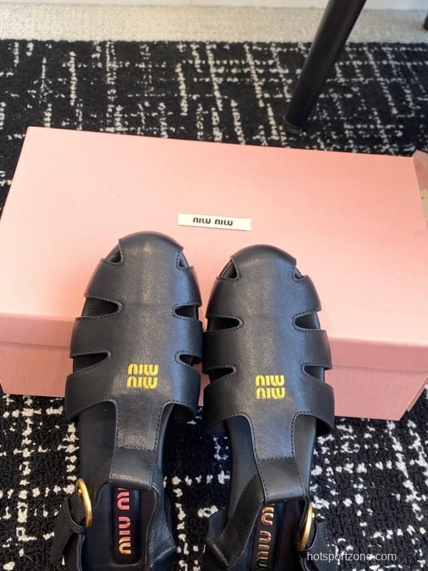 2025 Women Miu Miu Black Leather Flat Roman Sandals