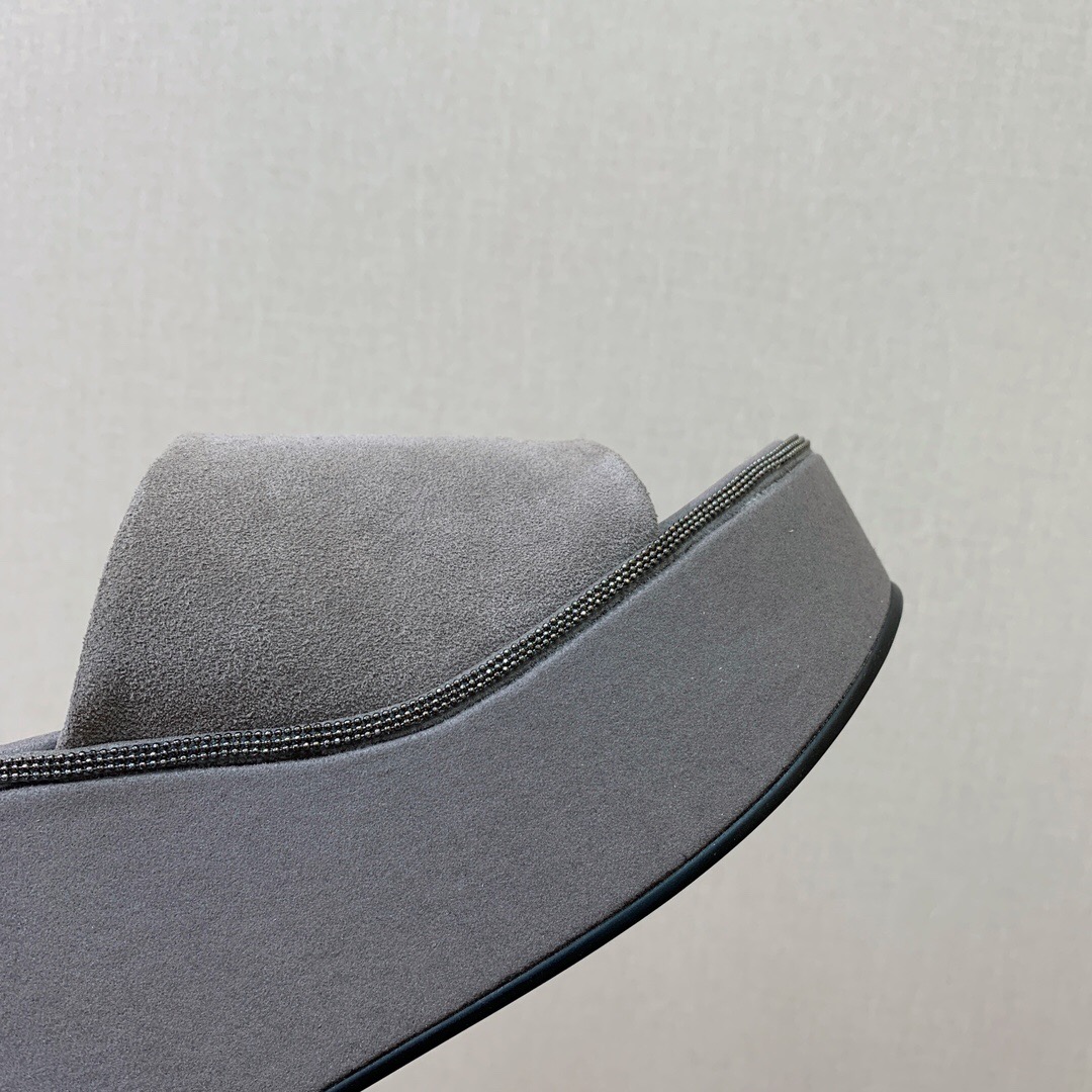 2025 Women BRUNELLO CUCINELLI Grey Suede Platform Slide Sandals Elegant Craftsmanship LY00360(F)