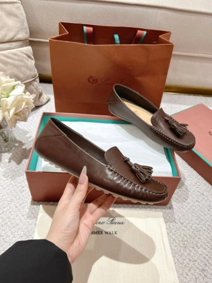 2025 Women LP Brown Leather Loafer Tassel LY00291