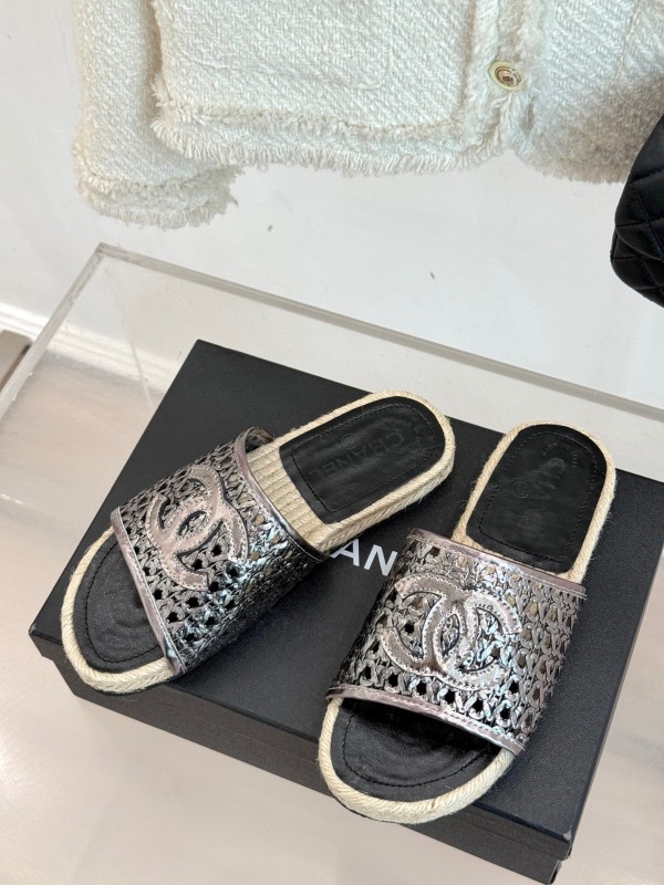 2025 Women Chanel Black Metallic Leather Slippers Hollow Weave KFY00240