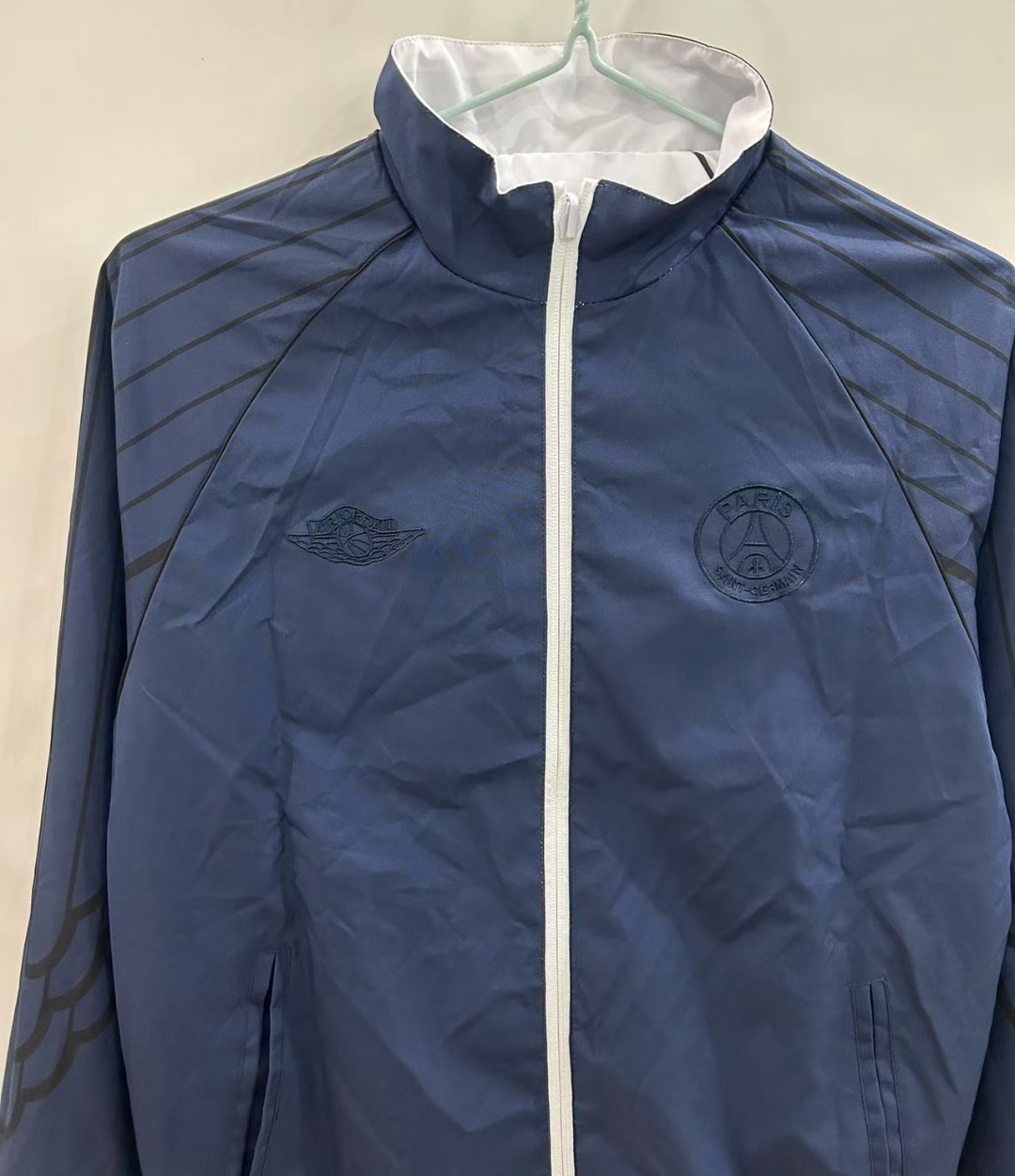 25/26 PSG Reversible White/Navy  Windbreaker
