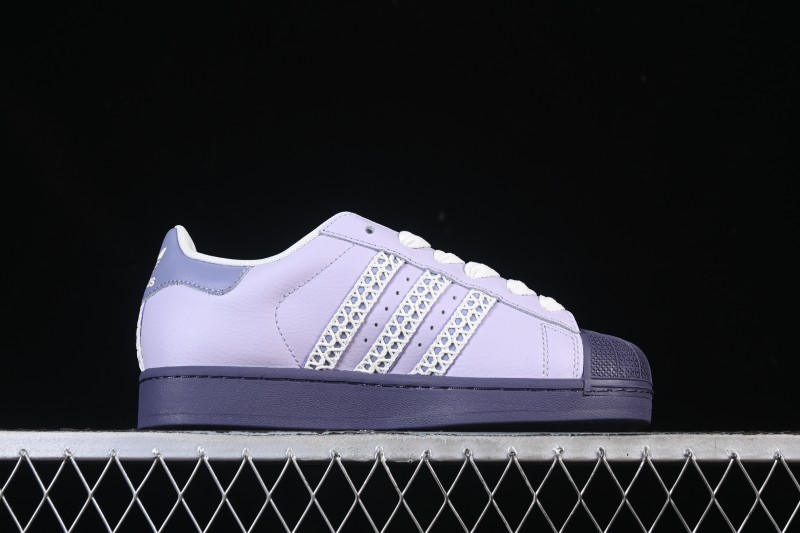 Adidas Originals Superstar II Casual Sneakers with Shell Toe Design - KJ4210