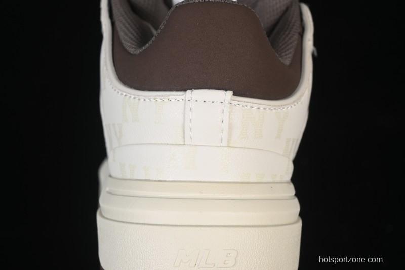 New York Yankees Chunky Liner Magic Strap Lightweight Platform Casual Sneakers - 3ASXW015N50BRS