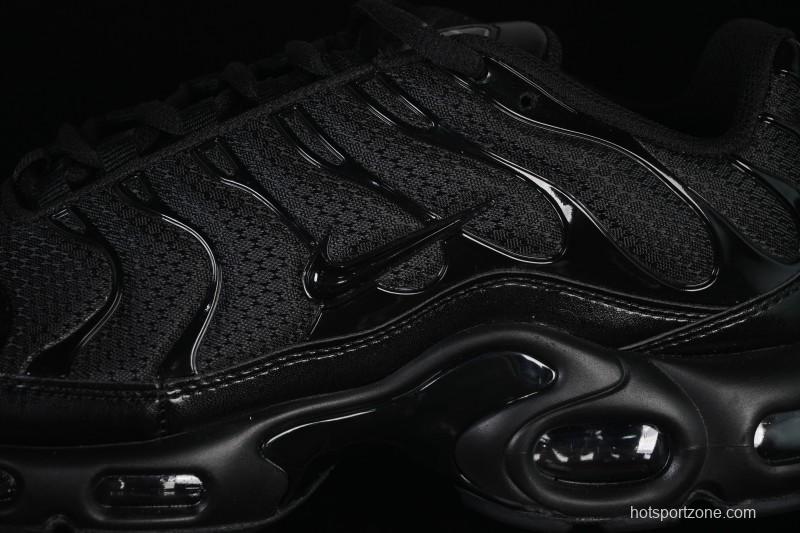 Nike Air Max Plus Retro Running Shoes with Air Cushion Technology - 604133-050