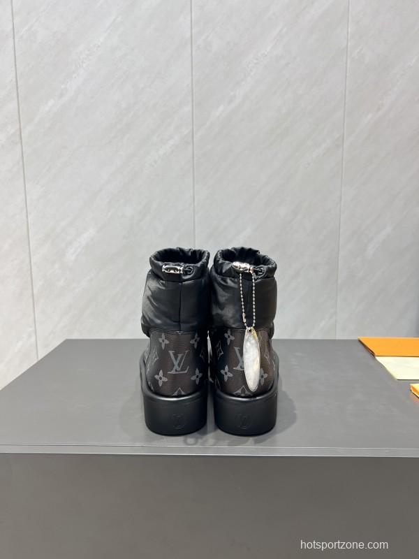 Louis Vuitton Fall/Winter 2025 Snow Boots Series Round Toe Thick Sole Down-Filled Snow Boots - KFY00310