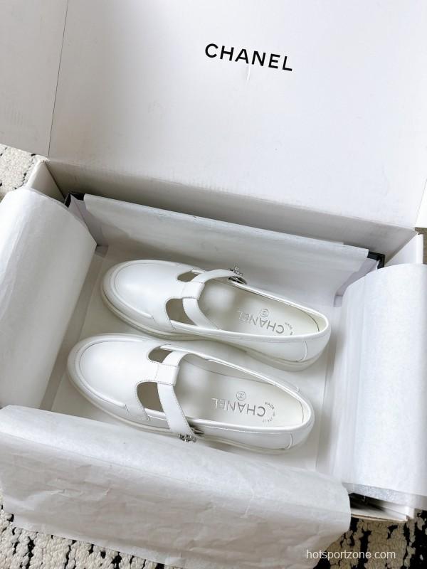 Chanel 2025 SS Loafers Classic Elegant Design - KFY00320