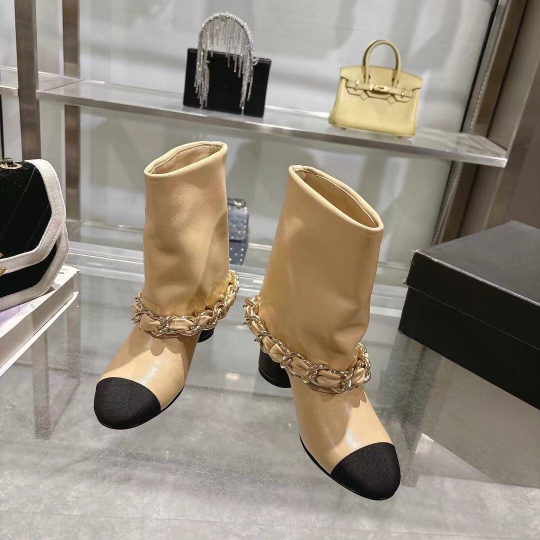 Chanel 2025/SS Runway Turn-Cuff Large Chain Strap Block Heel Boots - LY00410