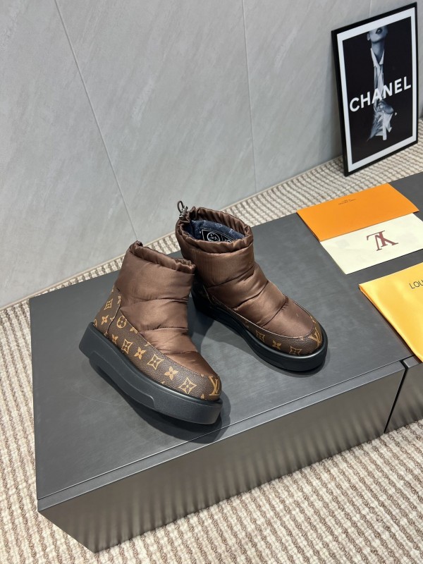 Louis Vuitton Winter Snow Boots Round Toe Thick Sole - KFY00310