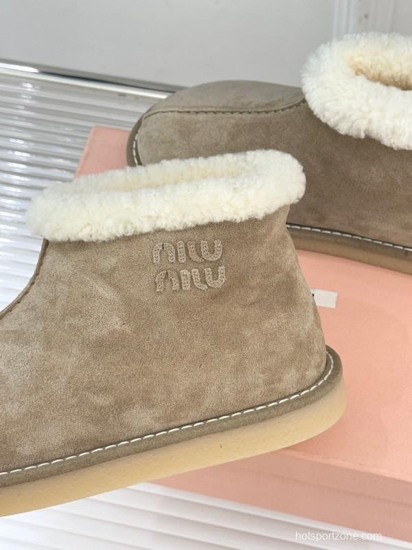 Miu Miu Retro Shearling Platform Snow Boots - KFY00300
