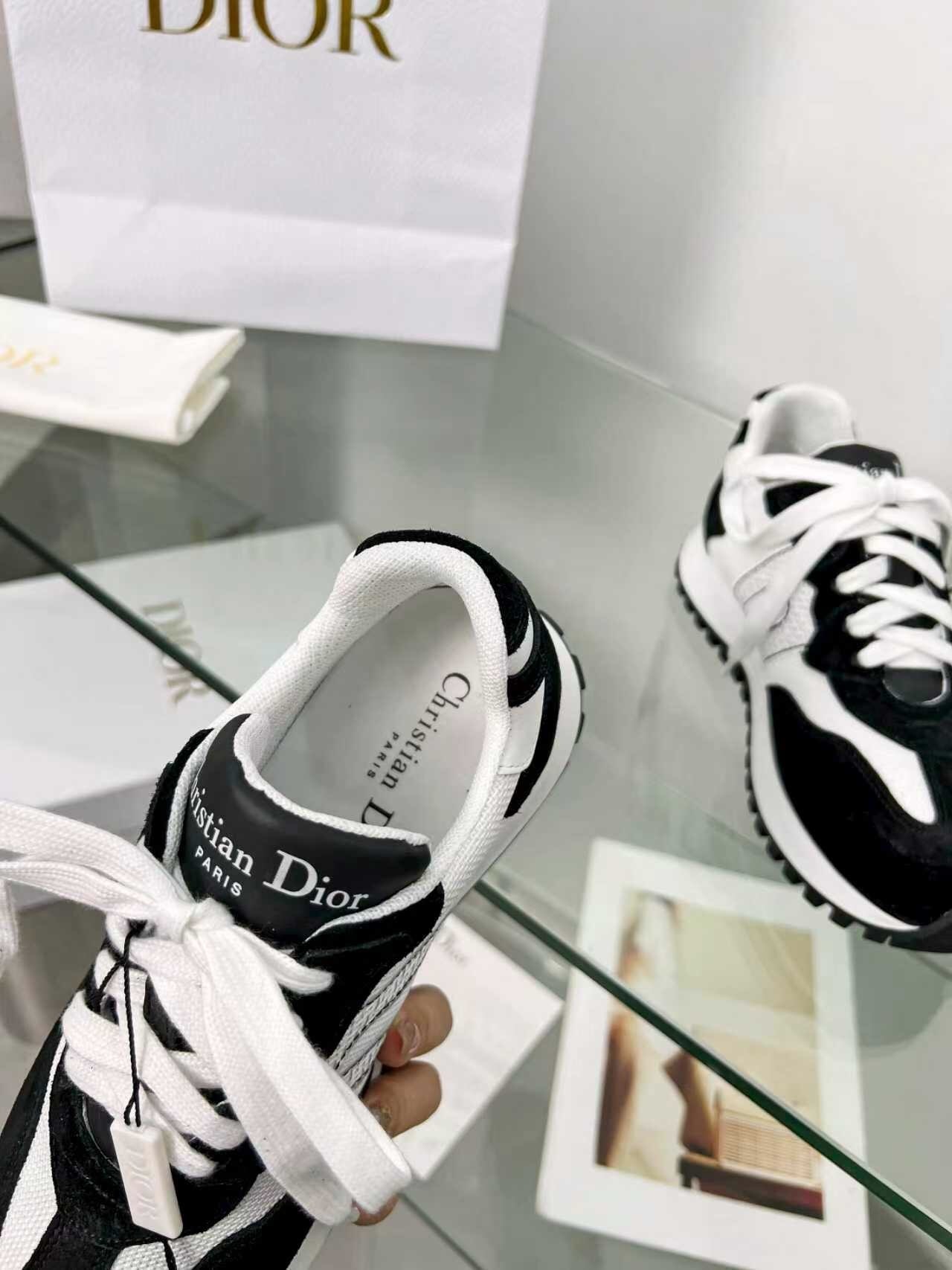 Dior C'est Dior Sport Sneakers - LY00