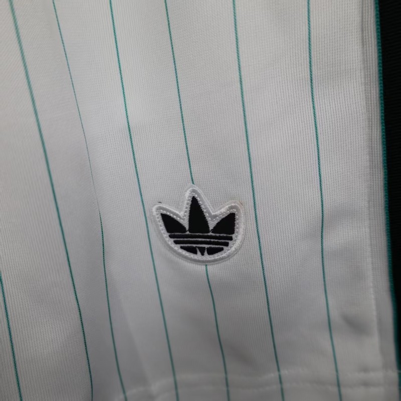 Player Version 25/26 Liverpool White Adidas Original Shorts