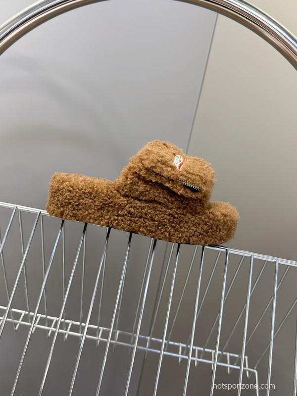 Balenciaga 2025/SS Couple Edition Cola Fur Slippers - KFY00230