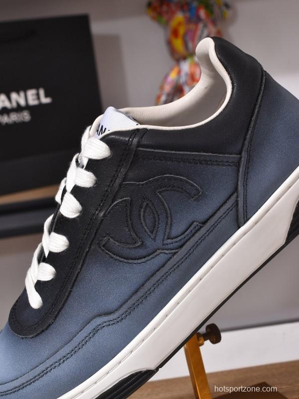 Chanel Classic Loafer with Gradient Logo and Platform Sole - KFY00350