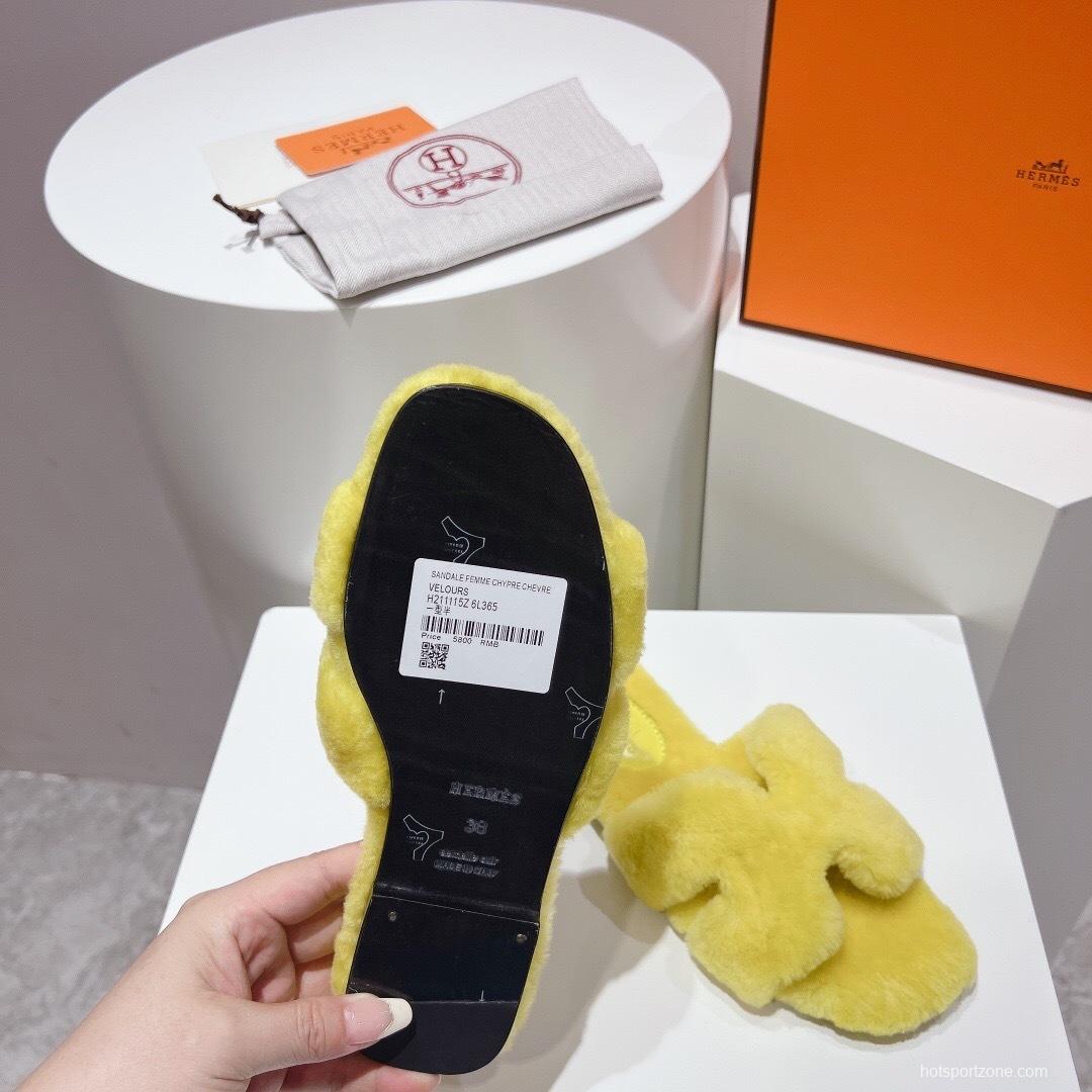 Hermès Teddy Wool H Slippers Flat Sole Fur Slides - LY00240