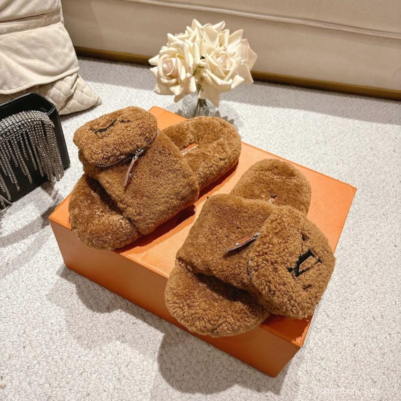 L Brand New Wool Slippers Comfortable Lazy Home Shoes - LY00260