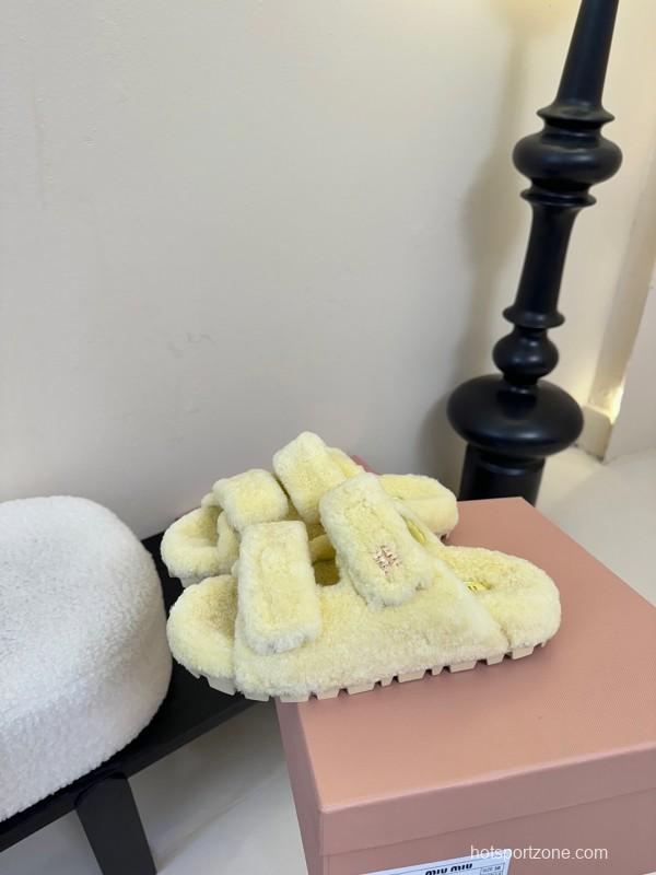 Miu Miu 2025 SS Fur Slides - KFY00310
